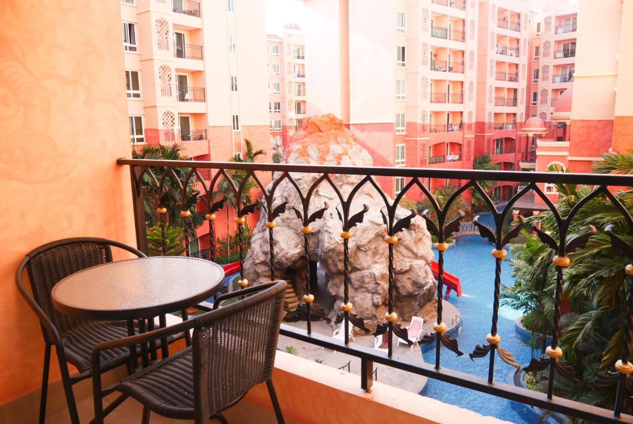 Seven Seas Resort Pattaya & Sofa Bed Джомтьен Экстерьер фото
